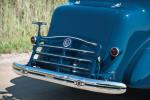 Packard 120 Deluxe Touring Sedan 1937 года
